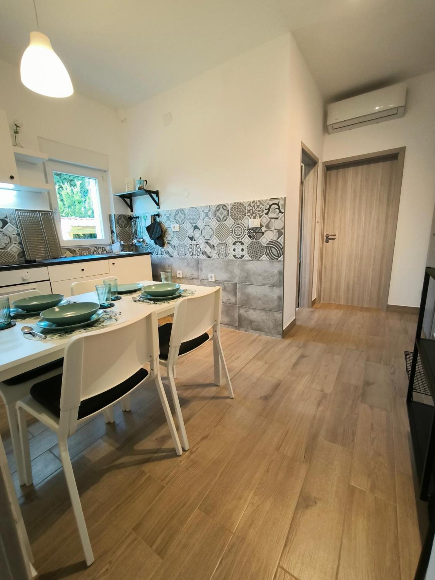 Porec Jadran Apartments Esterno foto